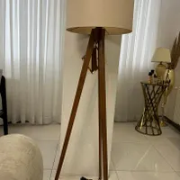 آباژور پایه چوبی