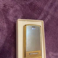 گوشی کشویی طلایی LG