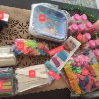 مقداری لوازم خرازی