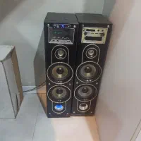 اسپیکر ایستاده