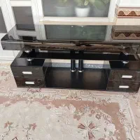 میز تلویزیون شیشه ای