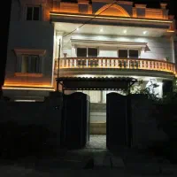 ۹۸ متری واقع در میاندرود