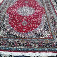 یک عدد قالی شش متری