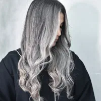 خدمات رنگ مو همراه با پکیج شگفتانه رایگان