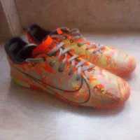 کفش  فوتسال. سالم|تجهیزات ورزشی|سبزوار, قصبه شرقی|دیوار