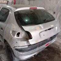 کارگر یا شاگرد نقاشی ماشین