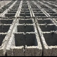 بلوک سیمانی ته پر
