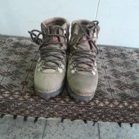 پوتین کوهنوردی وشهری