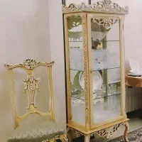 ویترین چوبی بسیار شیک و ظریف کار شده|بوفه، ویترین، کنسول|اصفهان, شیخ طوسی|دیوار