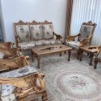 مبل سلطنتی ۷ نفره همراه میز غذاخوری ۷ نفره