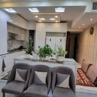آپارتمان ۱۱۰ متری شیک و تمیز ابتدای دلاوران