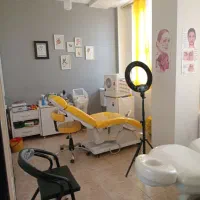 ۸۵متر معلم۲ دوبرخیابان مناسب مطب و پزشک