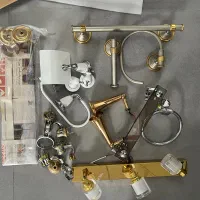 آویز حوله و دستمال سرویس بهداشتی