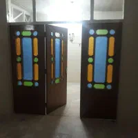 درب چوب تمیز بدون شکستگی طرح قدیم