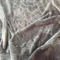 پتو زنبق دونفره گرم بالا