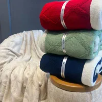 پتو یک نفره طرح پانچی نخ  مجموعه زیبا