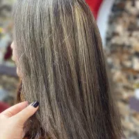 رنگ موی تخصصی با کمترین هزینه|خدمات آرایشگری و زیبایی|کازرون, |دیوار