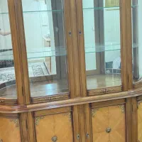 ویترین چوبی در حد نو