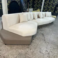 رویه کوب ماهر مبلمان تمام کار مسلط به برش و خیاطی