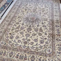 فرش دستبافت تک ۶متری نایین.  گل ابریشم