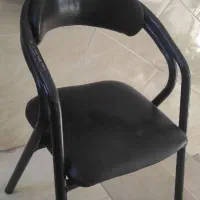 صندلی فلزی محکم
