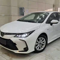 تویوتا کرولا 1800 هیبرید ، الیت