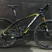 دوچرخه کوهستان ۲۹ فول کربن ست کربن ووردکاپ درحد نو