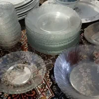 ظرف شیشه ای