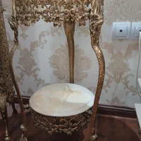 میز برنزی
