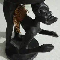 مجسمه چوبی مرد بومی قدیمی ساخت هند