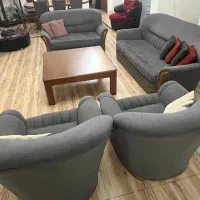 مبل هفت نفره و میز ناهار خوری با میز وسط خوشرنگ