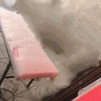 تخت اپیلاسیون و میز آرایش و آینه  و پارتیشن