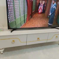 میز تلویزیون در حد نو