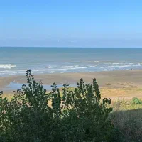 80متری ویو دریا شهرک نگین مهر محموداباد/مالکم