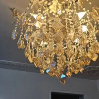 فروش لوستر کریستال برنجی ۸ شاخه بدون تغییر رنگ|لوستر و چراغ آویز|آبادان, |دیوار