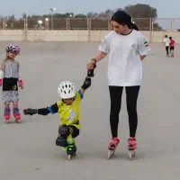 آموزش اسکیت بامربیان حرفه ای در اپلیکیشن اسکیتی شو
