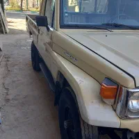 تویوتا لندکروز