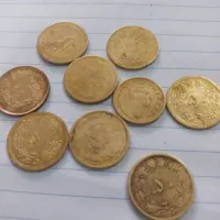 سکه و هر چه در عکس است قدیمی واصل