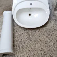 روشویی پایه دار