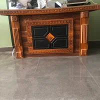 میز کار و کامپیوتر