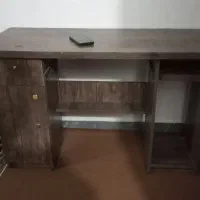 میز کامپیوتر و صندلی چرخ دار