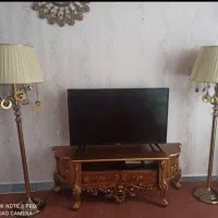 آباژو و یک عدد گلدان برنز