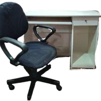 میز کامپیوتر و صندلی