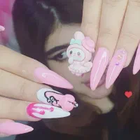 ارایشگری ناخنکاری