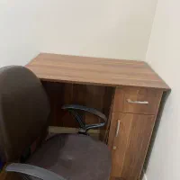 میز تحریر و صندلی گردون