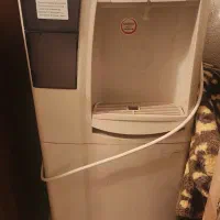 آب‌سرد‌کن و گرم‌کن یخچال.دار