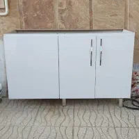 جاکفشی و کمد زیر ظرفشویی