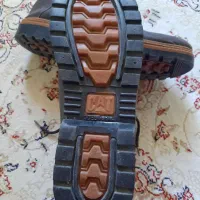 کفش ساق دار|کیف، کفش، کمربند|اندیشه, اندیشه فاز ۱|دیوار