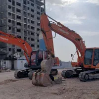 اجاره بیل مکانیکی زنجیری با پیکور