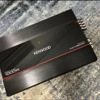 یک دستگاه آمپیلی کنوود ۱۰۰۰